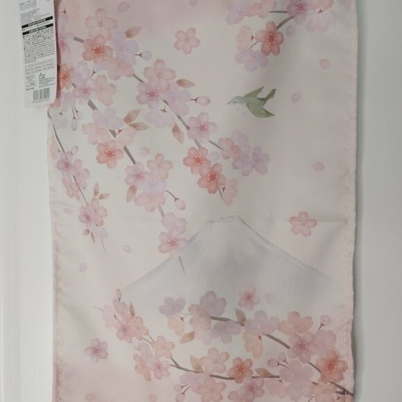 Daiso: Blossom & Mountain Banner - Picture 5 of 5